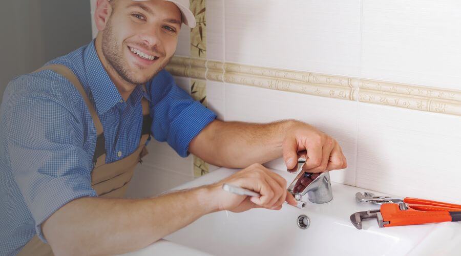 Expert burst pipe repair services in Grandview, IA